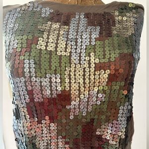 Sequin short sleeve shirt - size M